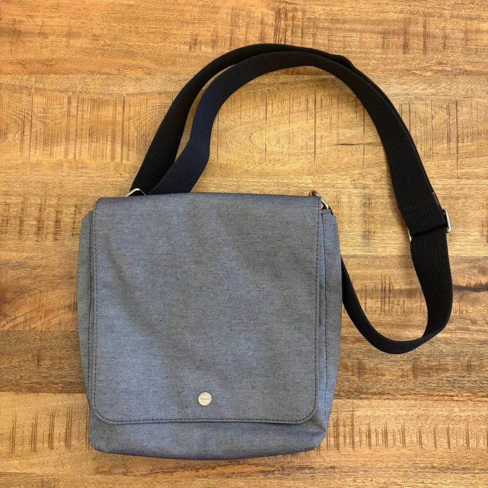 Skagen Gade Messenger Bag Crossbody Twill Leather Grey Travel Commute Office